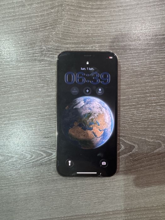Vand iphone 12 pro gold aproape nou
