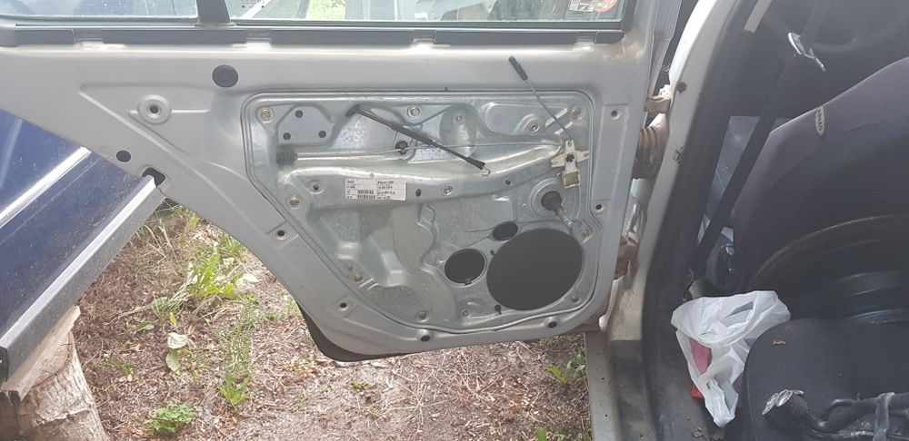 Macara Manuala Stanga Dreapta Spate Volkswagen Vw Golf4