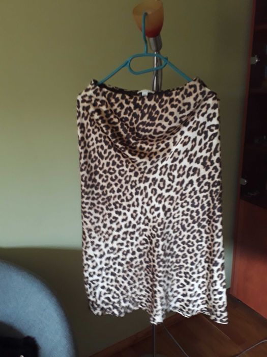 Fusta animal print 36/38 Noua material satinat