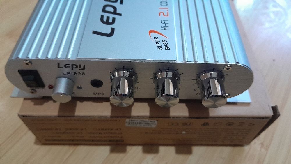 Amplificator 2x20w+20w subwoofer,12v