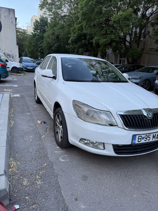 SKODA Octavia 2011 — imagine 3