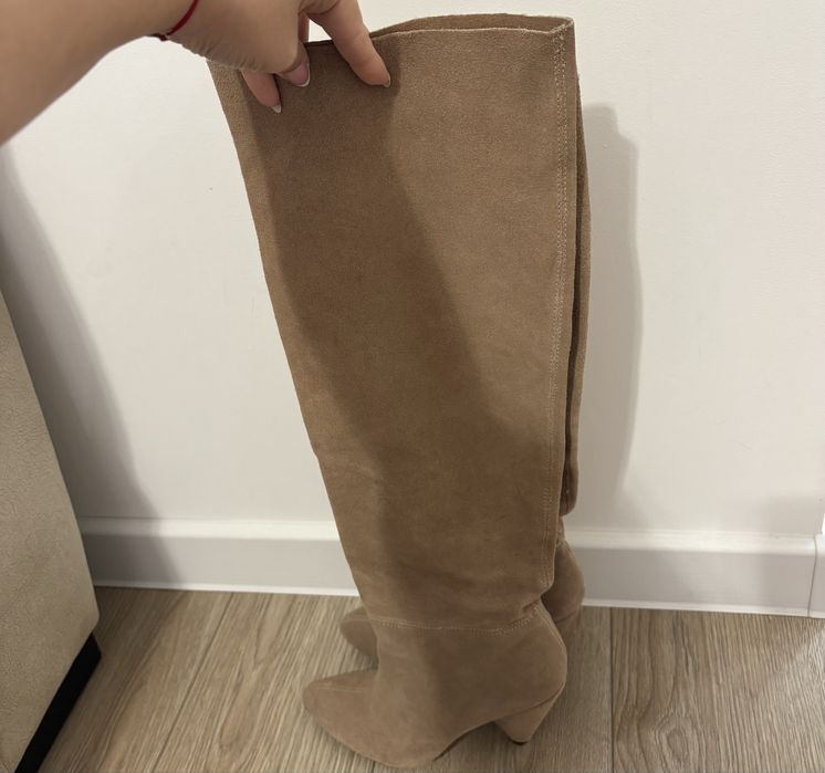 Велурени ботуши Bershka