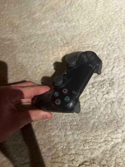 Vand ps4 slim impecabil