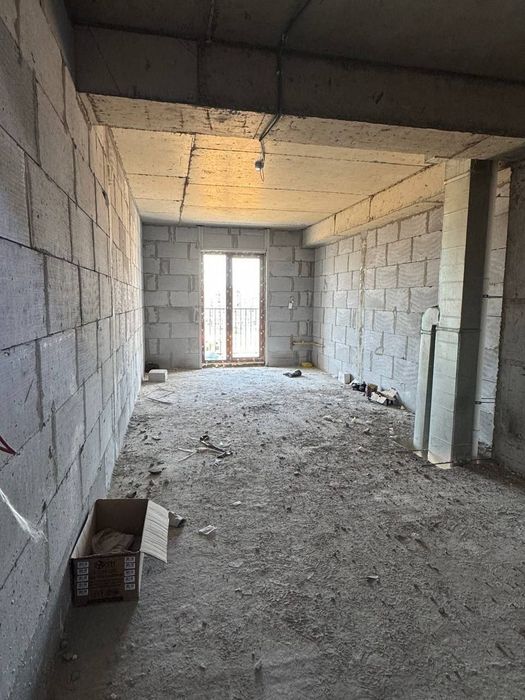 СРОЧНО Жк Almaz Tower 1-комнатная 28м2 Коробка