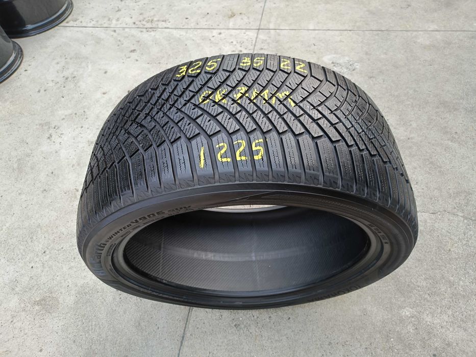 O anvelopa iarna 325 35 22 yokohama bluearth winter profil 7 mm dot 2025