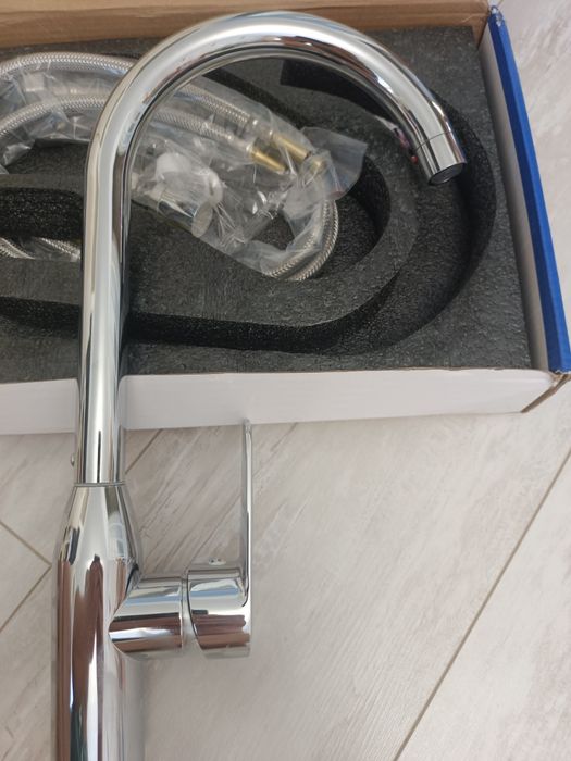 Продам смеситель для кухни