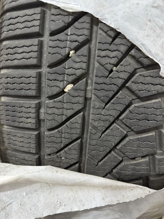 Cauciucuri de iarna 235/55R19