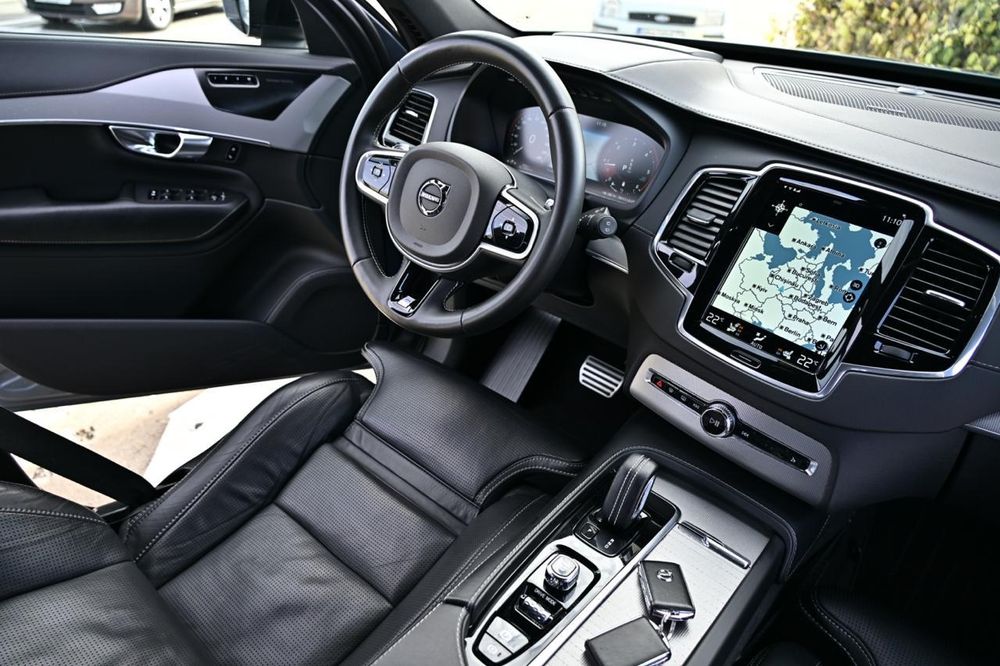 Volvo xc 90 2019 R.Design Camera  360.