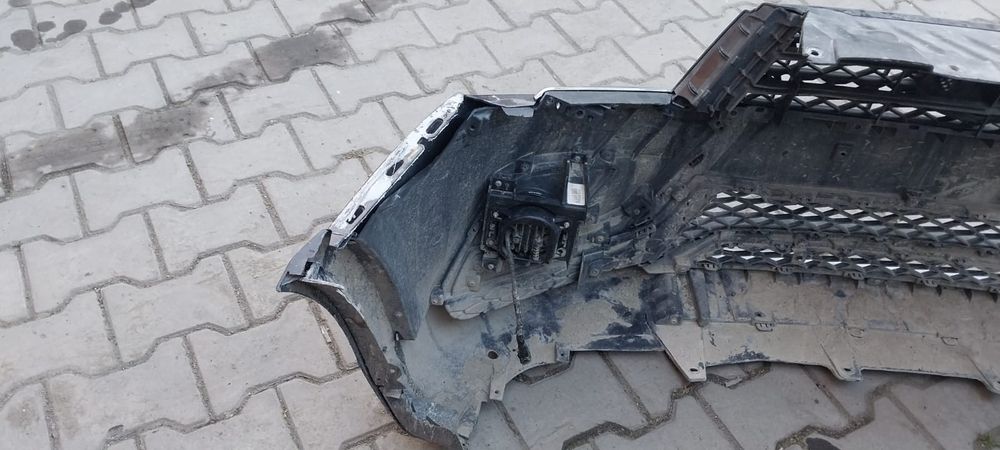 Продам бампер от Веста кросс