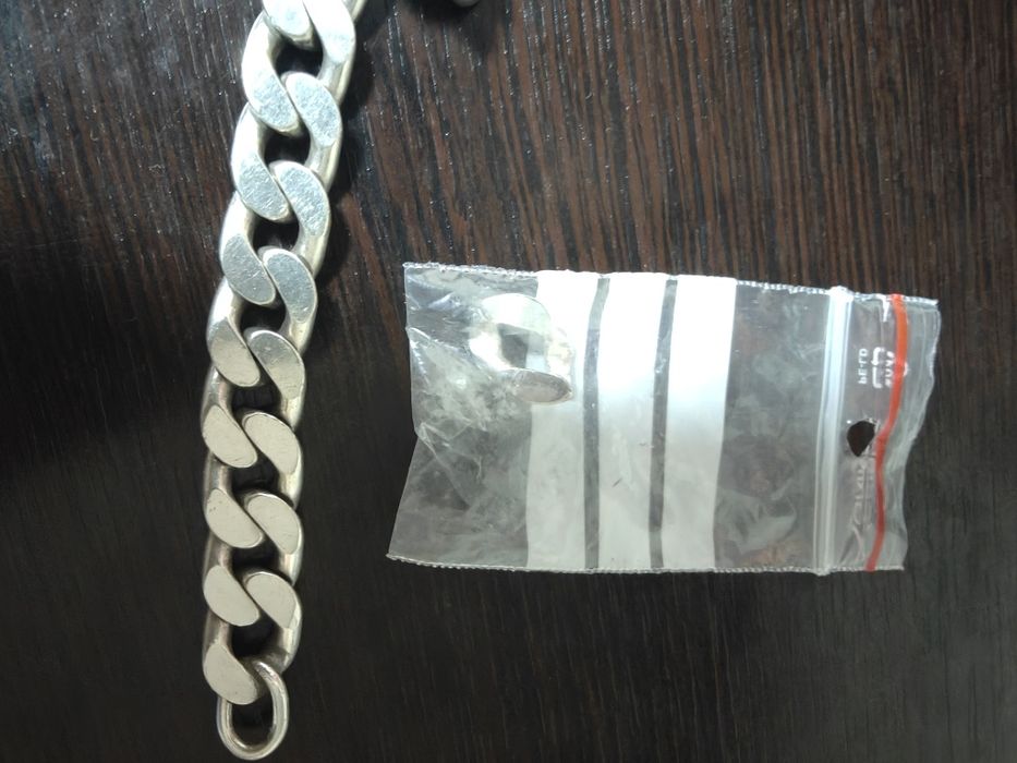 Продается серебряный браслет