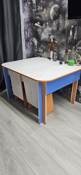 Детский столик со стульями