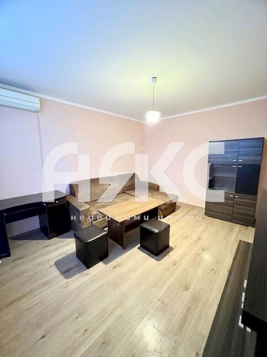 Двустаен апартамент в кв. Люлин 7 до МЕТРСТАНЦИЯ