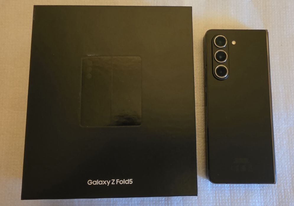 Samsung Galaxy Z Fold 5 - 512 GB/12GB - IMPECABIL