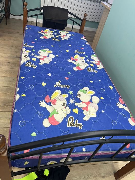 Матрас в хорошем состоянии 3 штуки