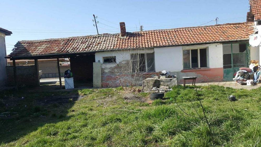 Двор с постройки с. Царимир