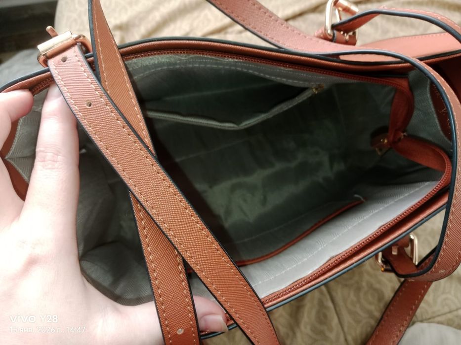 Продам сумочки в отличном состоянии