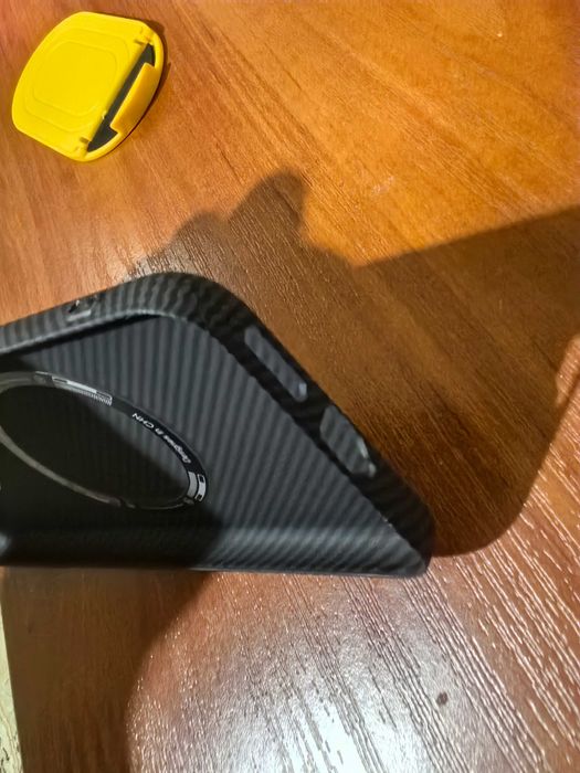 Продам чехол Pura 70 Pro