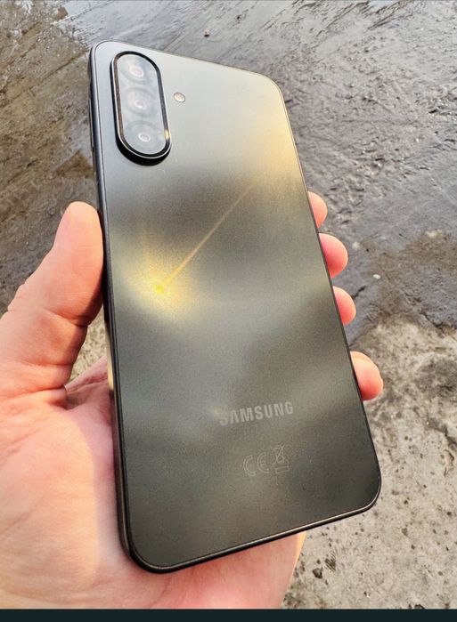 De vânzare:samsung galaxy a 17 5g