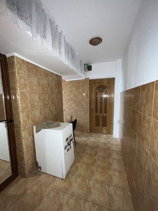 Vand apartament 2 camere