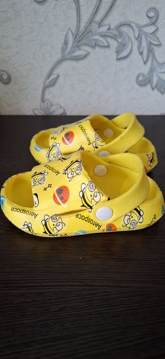 Кроксы детские размер 20-21