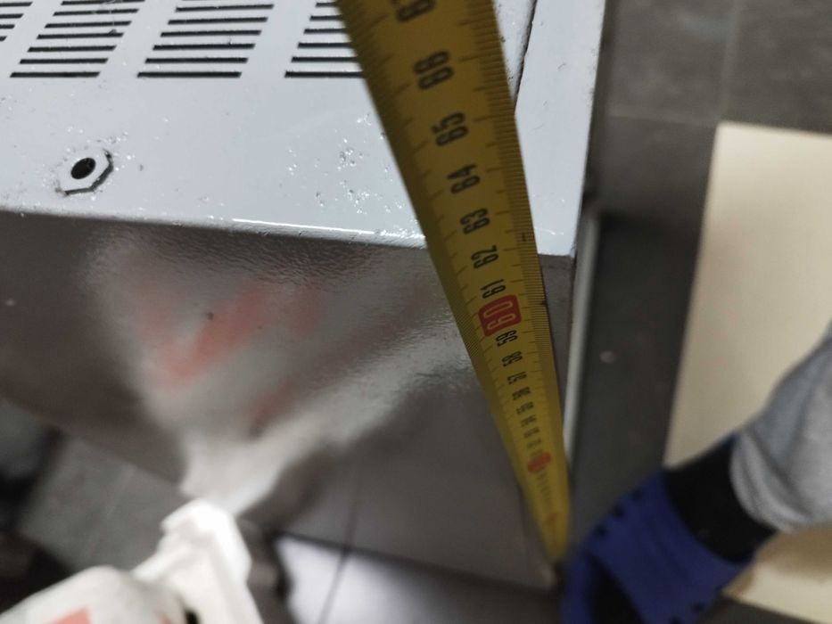 Метален кутия за  инструменти - шкаф 48/32/ 62см без врата