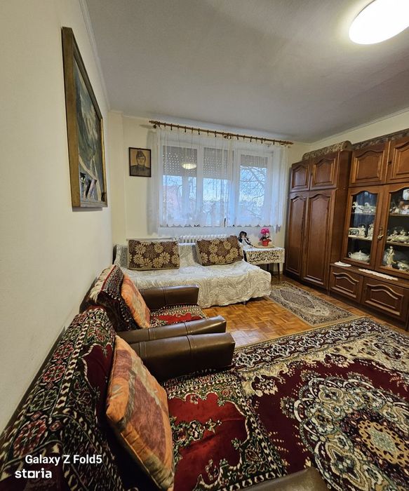 Apartament 2 camere – Str.  Splaiul Crisanei – 200 €/lună