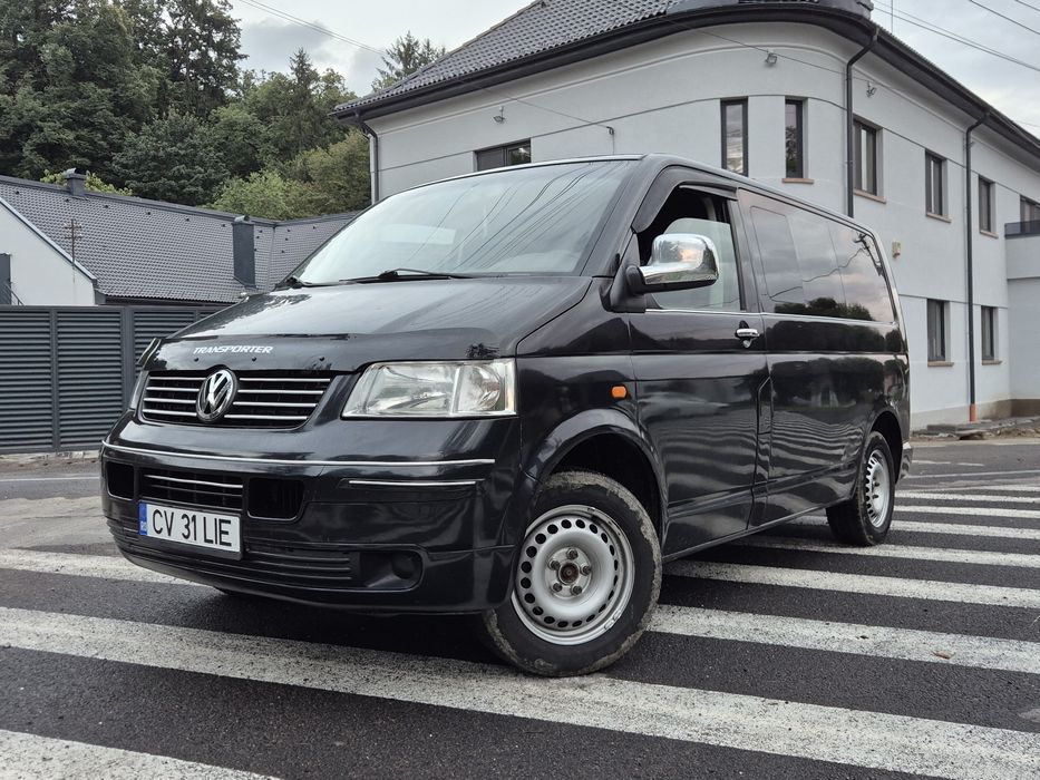 Volkswagen Transporter T5 8+1