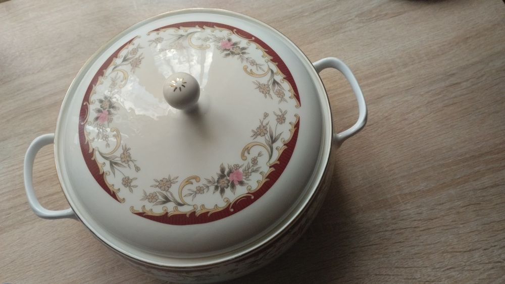 Столовый  сервиз