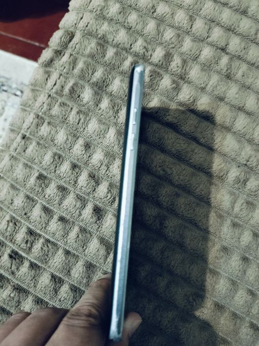 Самсунг J5 в отличном состоянии