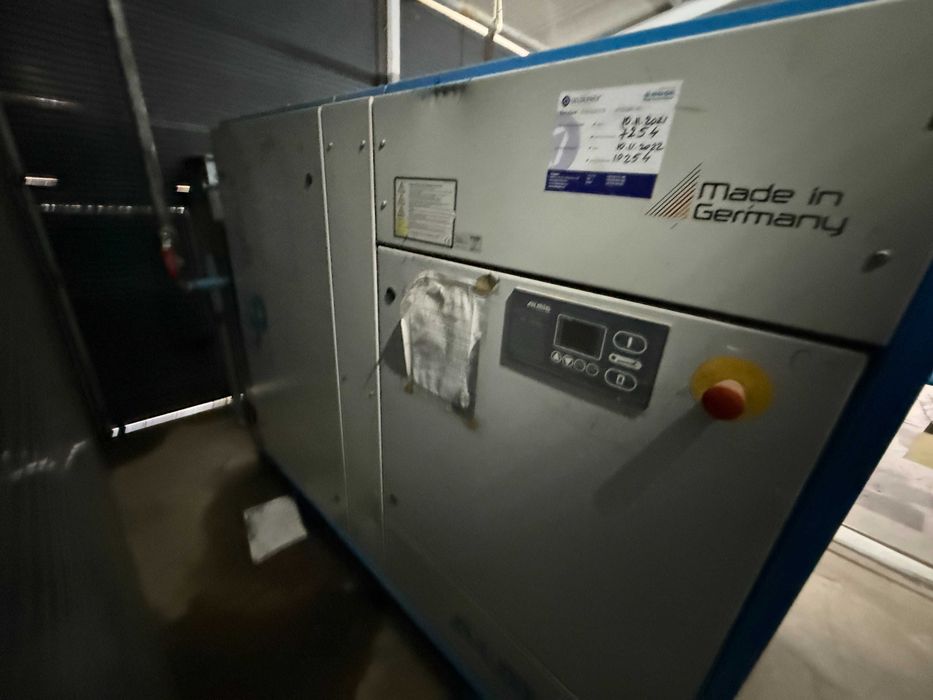 De vanzare doua compresoare de aer marca ALMIG