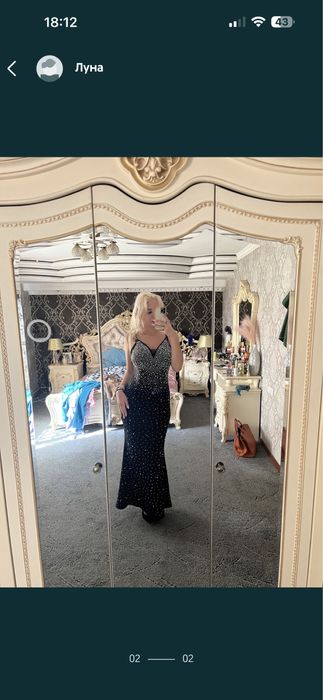 Платье черное со стразами