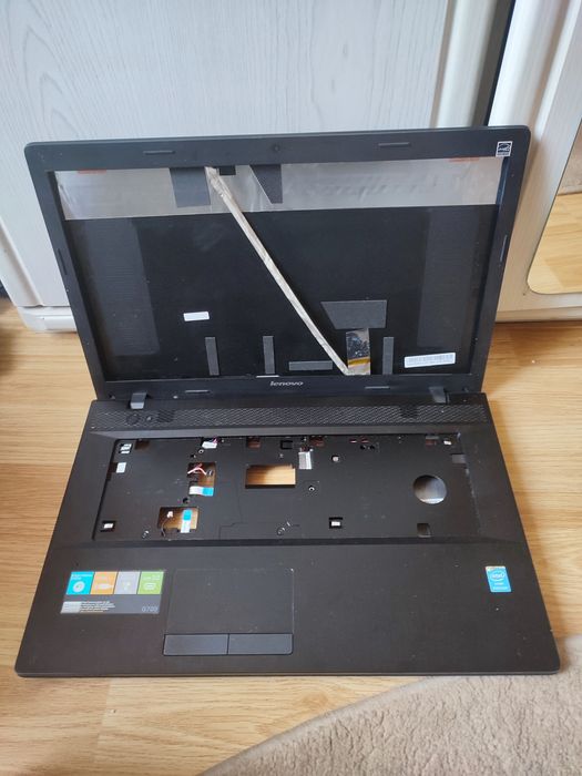 Carcasa Completa + Balamale + Accesorii interne - Lenovo G700
