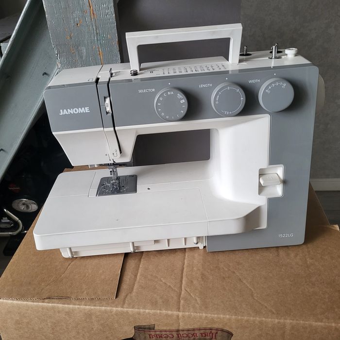 Швейная машинка janome 1522lg
