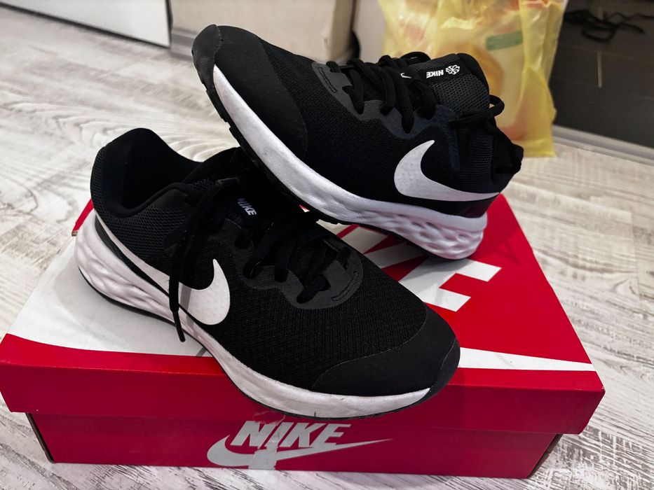 Детски маратонки Nike Sporswear 34 и 35,5 номер