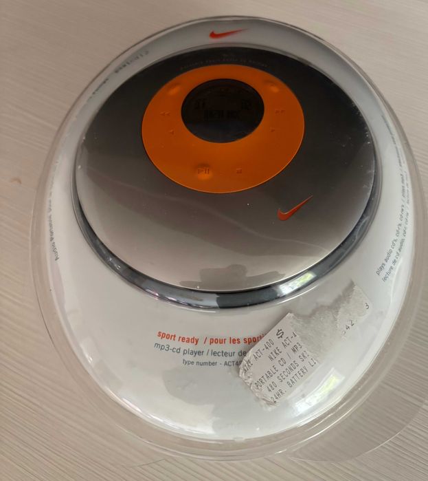Cd Player Philips-Nike  ACT400/17 nou sigilat, cumparat din SUA.