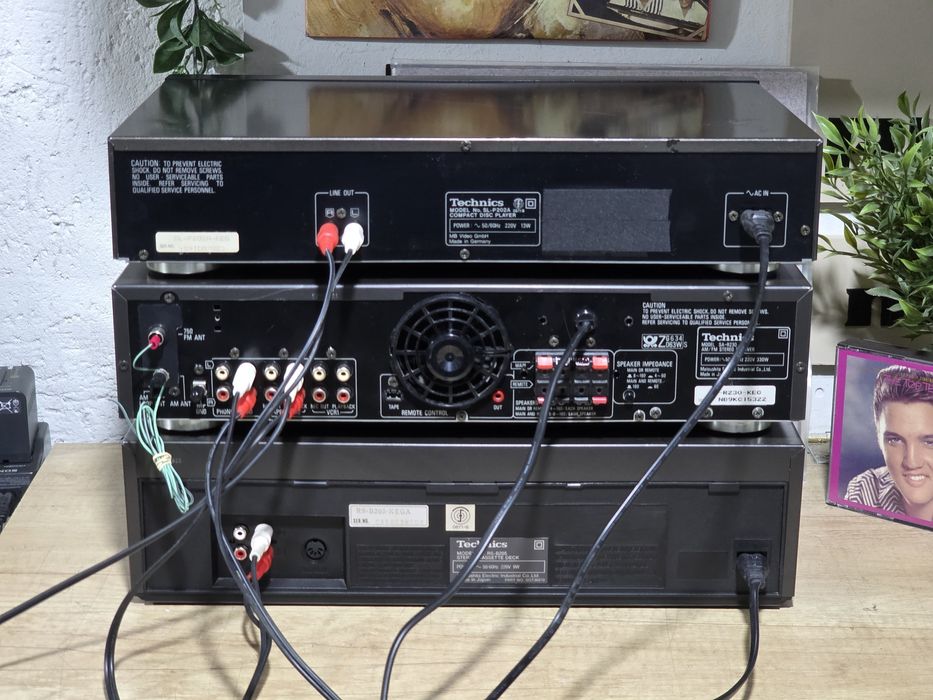Linie audio TECHNICS, receiver SA-R230,deck RS-B205, cd-player SL-P202