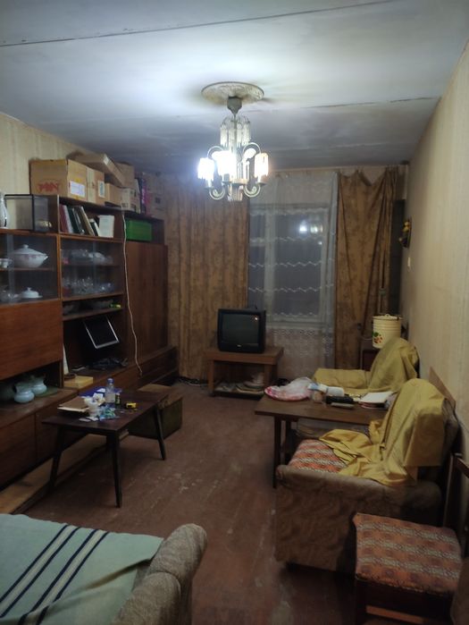 Продаю квартиру .