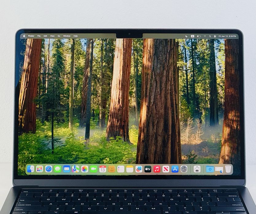 KATO НОВ! Apple MacBook Air 13 M2 2022 8RAM 256GB Midnight Гаранция! — миниатюра 2