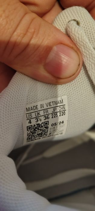 Adidași   înalți