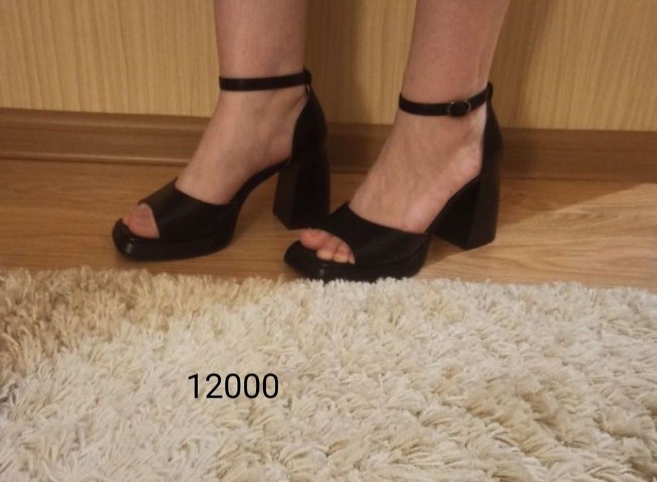 Продаю осенние туфли