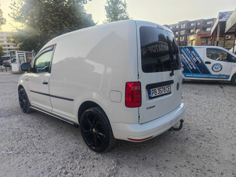 Volkswagen Caddy 2. 0 TDI.