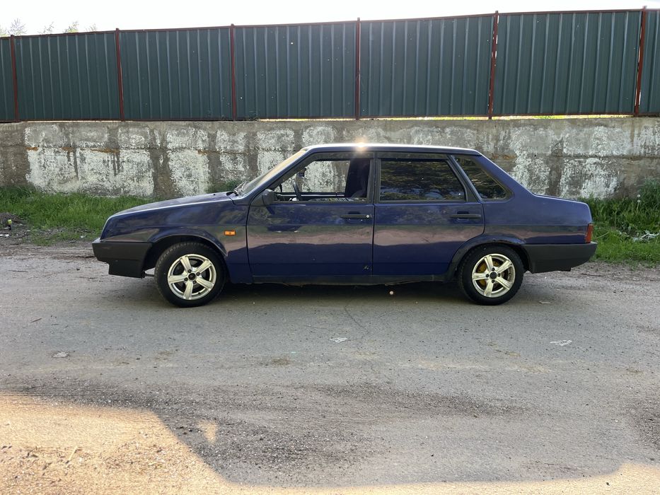 Продам ваз 21099