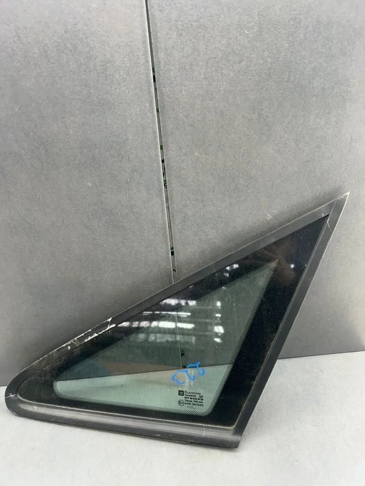 Geam fix caroserie fata stanga 90579339 Opel Zafira 2001