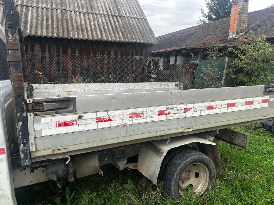 Vand camioneta intreaga sau dezmembez