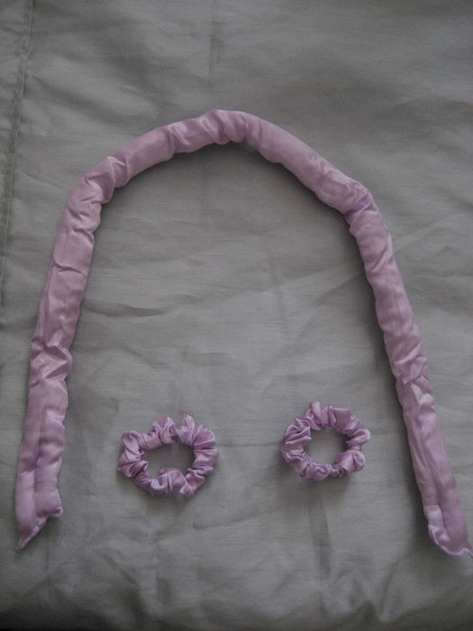 Сатенена ролка за къдрене на коса+ масажор за глава и още