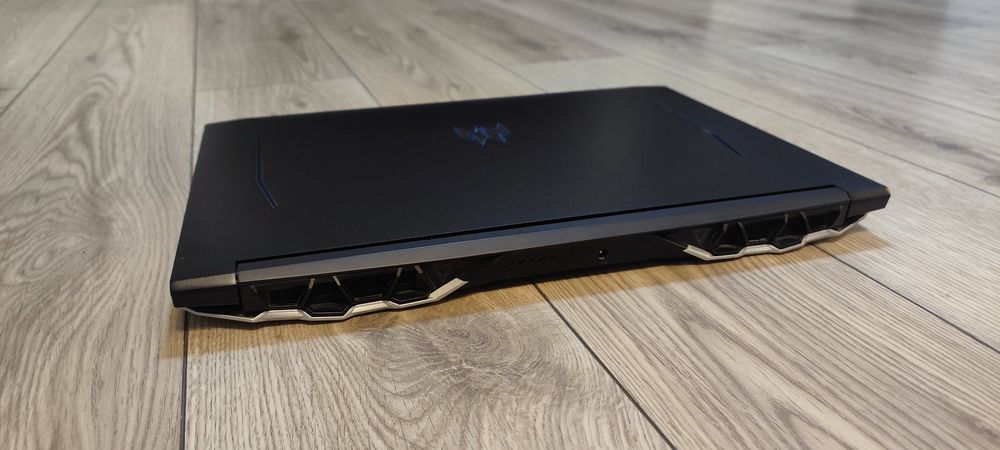 Acer Predator Helios 300 | i7-10750H | RTX 2070 8GB | 32GB RAM | SSD 1TB