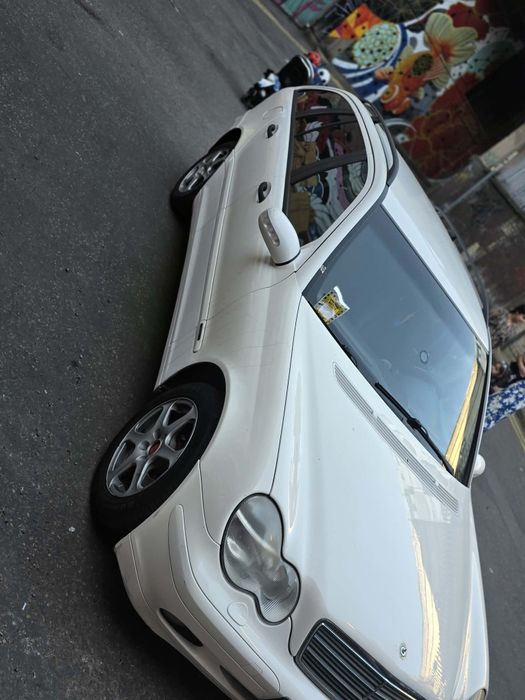 Mercedes Benz c220