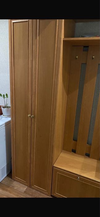 срочна продам прихожку