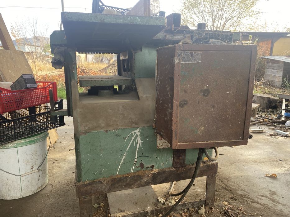 Продается станок универсальный5ти операйионный