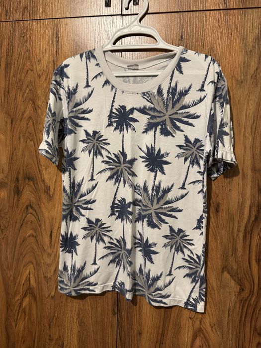 Женские Футболки по 5000 сум